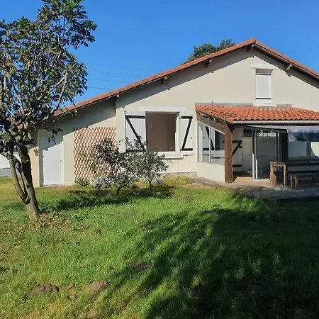 Pavillon Landais Entre Bourg Et