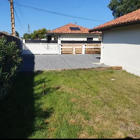 Pavillon Landais Entre Bourg Et